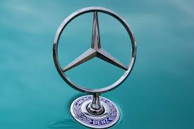Auto Logo/Monogram Hood Fitting Oem Type Mercedes Logo Mercedes Benz Oem Fitting Metal Material Large Size Chrome 01 Pc/Pack Box Pack Logo W/Stand Clump Fitting (China)