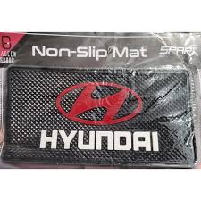 Car Dashboard Non-Slip Mat Silicone Material  Hyundai Logo Rectangle Design Large Size Black/White (China)