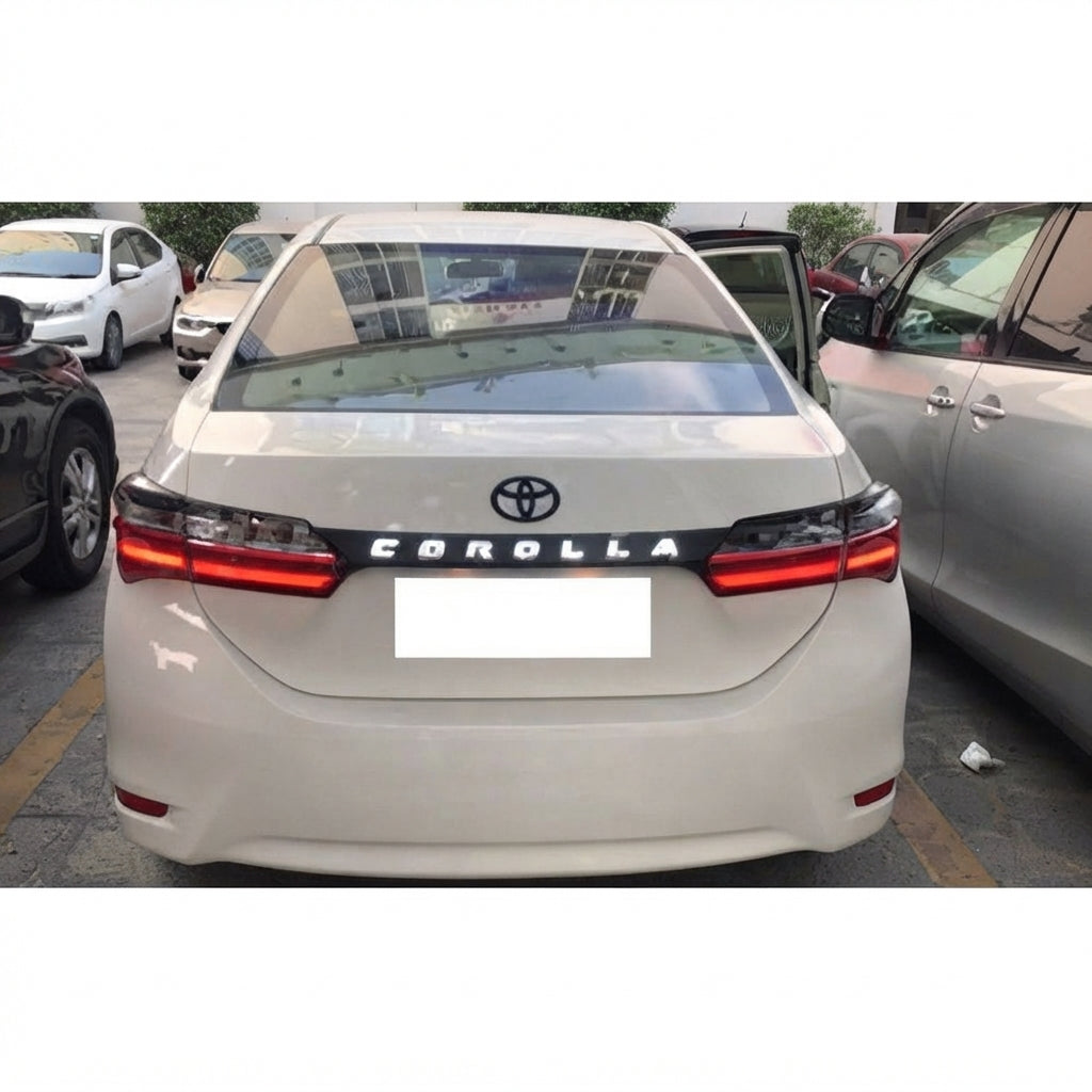 Car Rear Trunk Garnish / Brake Lamp / Reflector Oem Fitting Toyota Corolla 2018 With Led Red Led Parking + Brake Function (China)