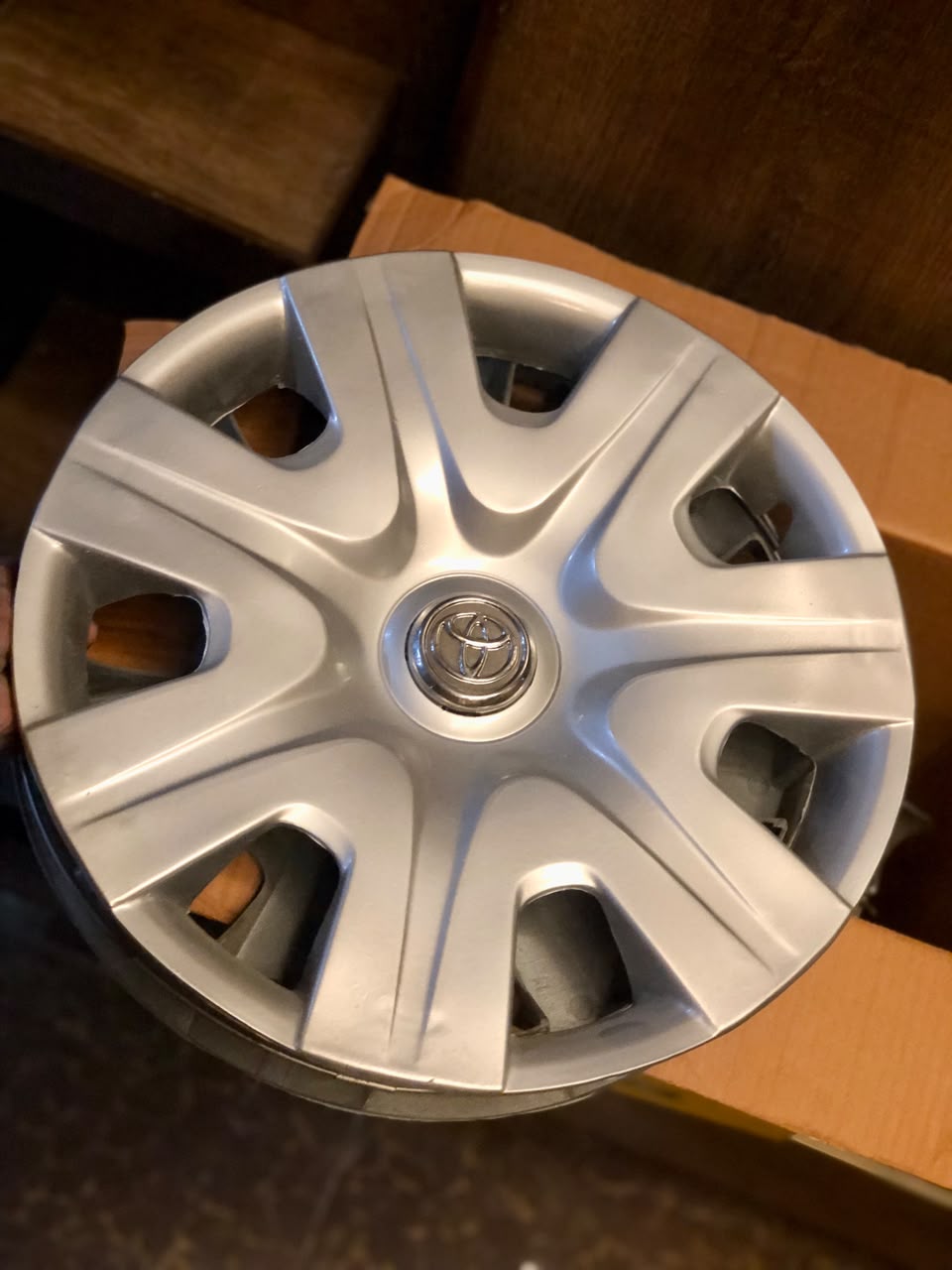 Car Wheel Covers After Market Design 15" Silver Colour Box Pack Bt2015 (Pakistan)