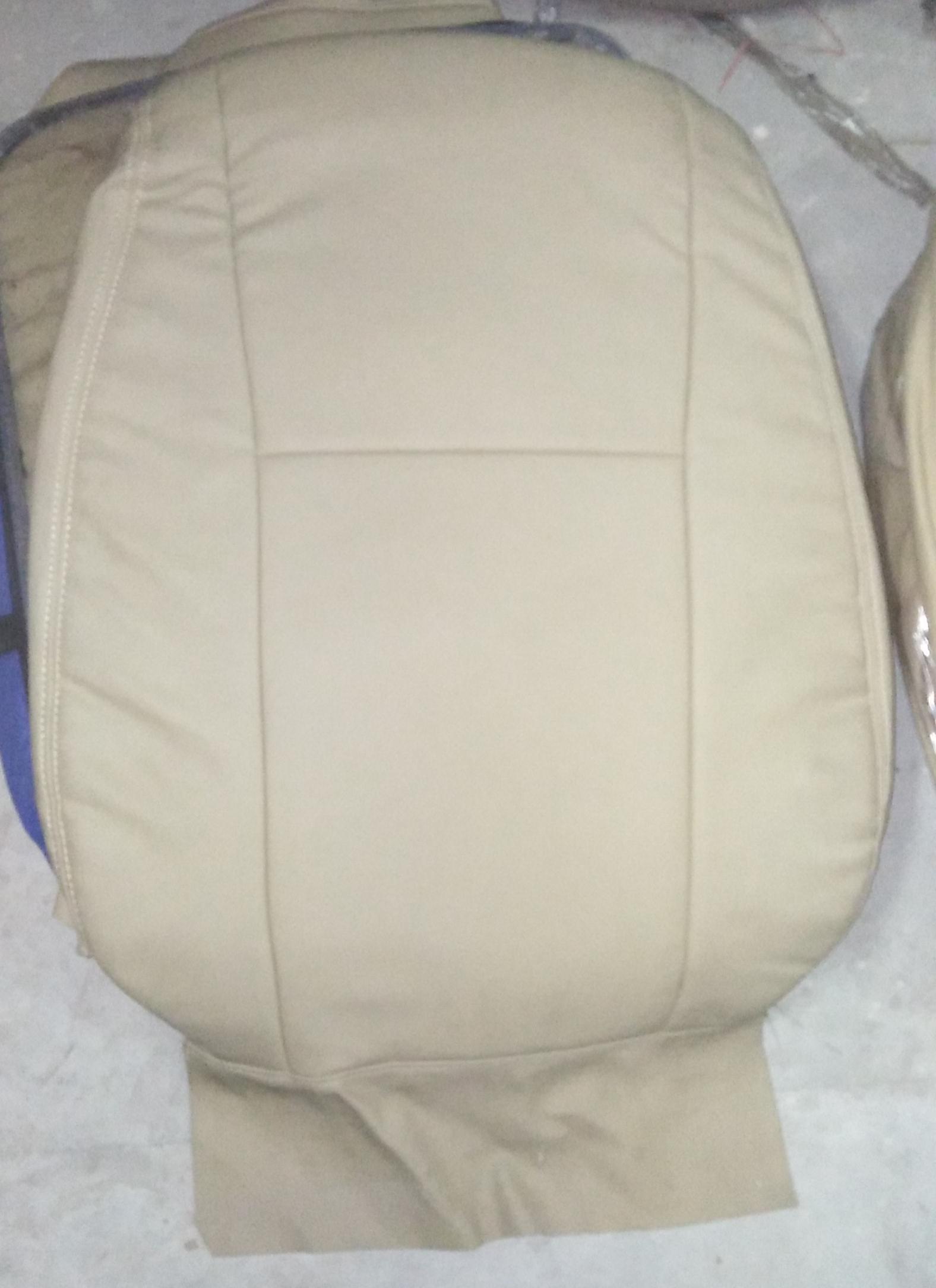 Auto Leather Type Seat Cover M/D Oem Design Custom Fitting Toyota Yaris 2020 Beige Colour Beige Stitch 11 Pcs/Set