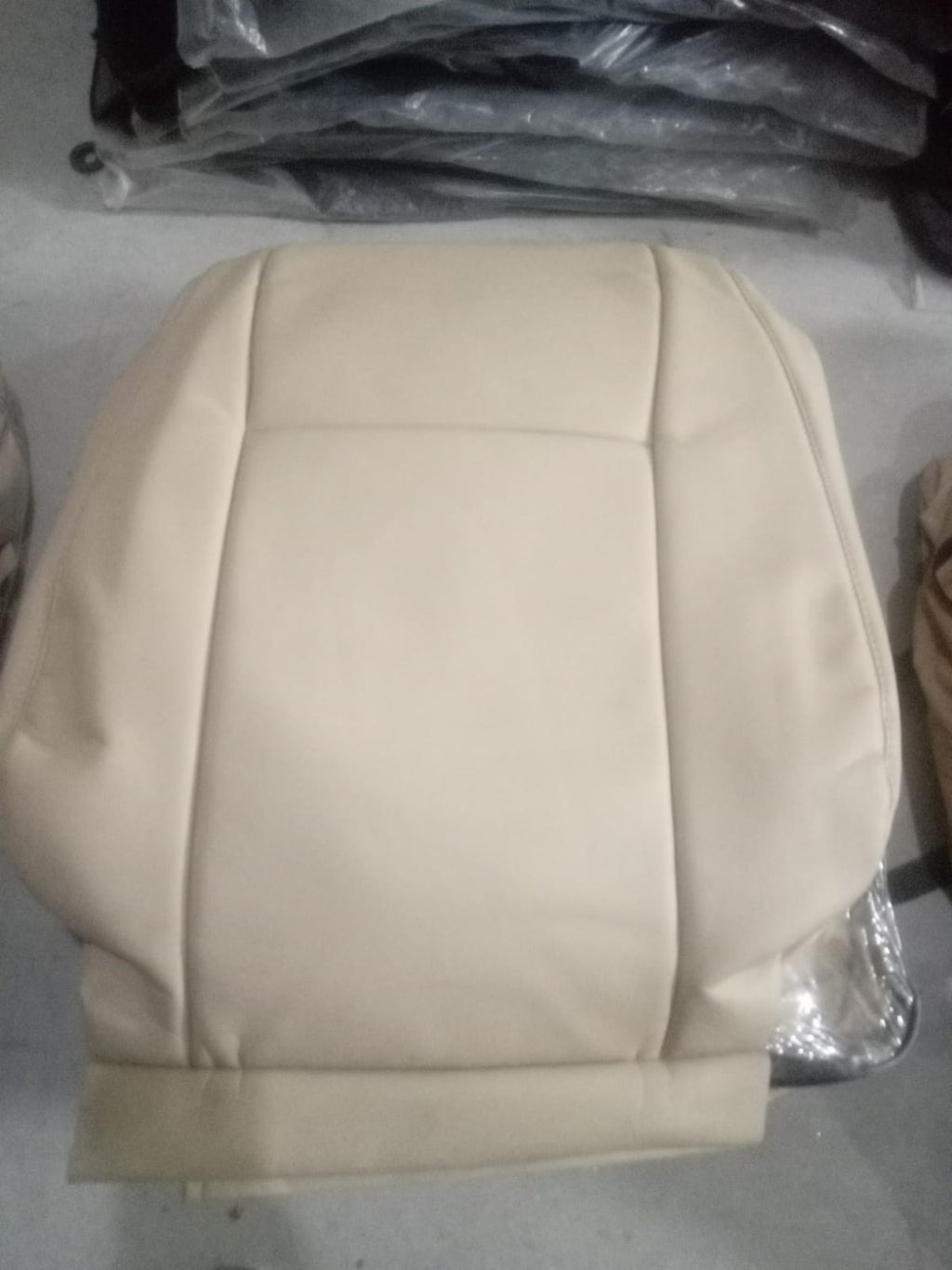 Auto Leather Type Seat Cover M/C Oem Design Custom Fitting Toyota Yaris 2020 Beige Colour 11 Pcs/Set