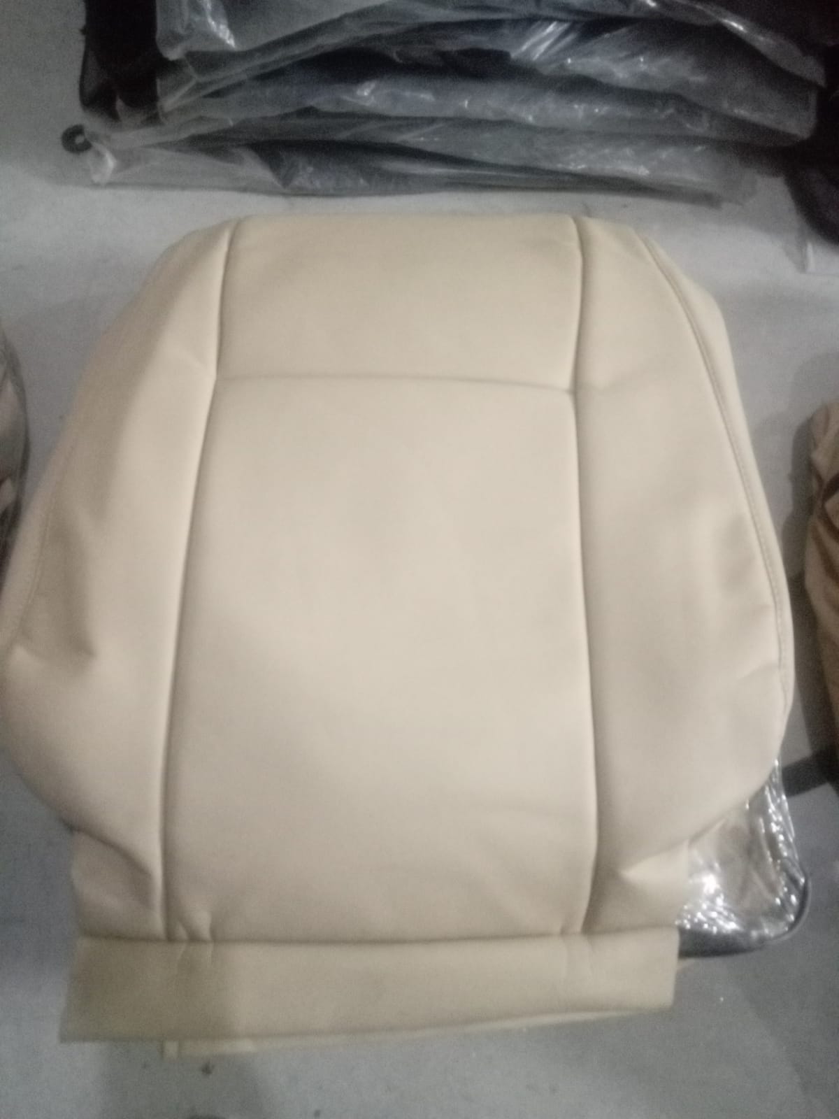 Auto Leather Type Seat Cover M/C Oem Design Custom Fitting Toyota Yaris 2020 Beige Colour 11 Pcs/Set