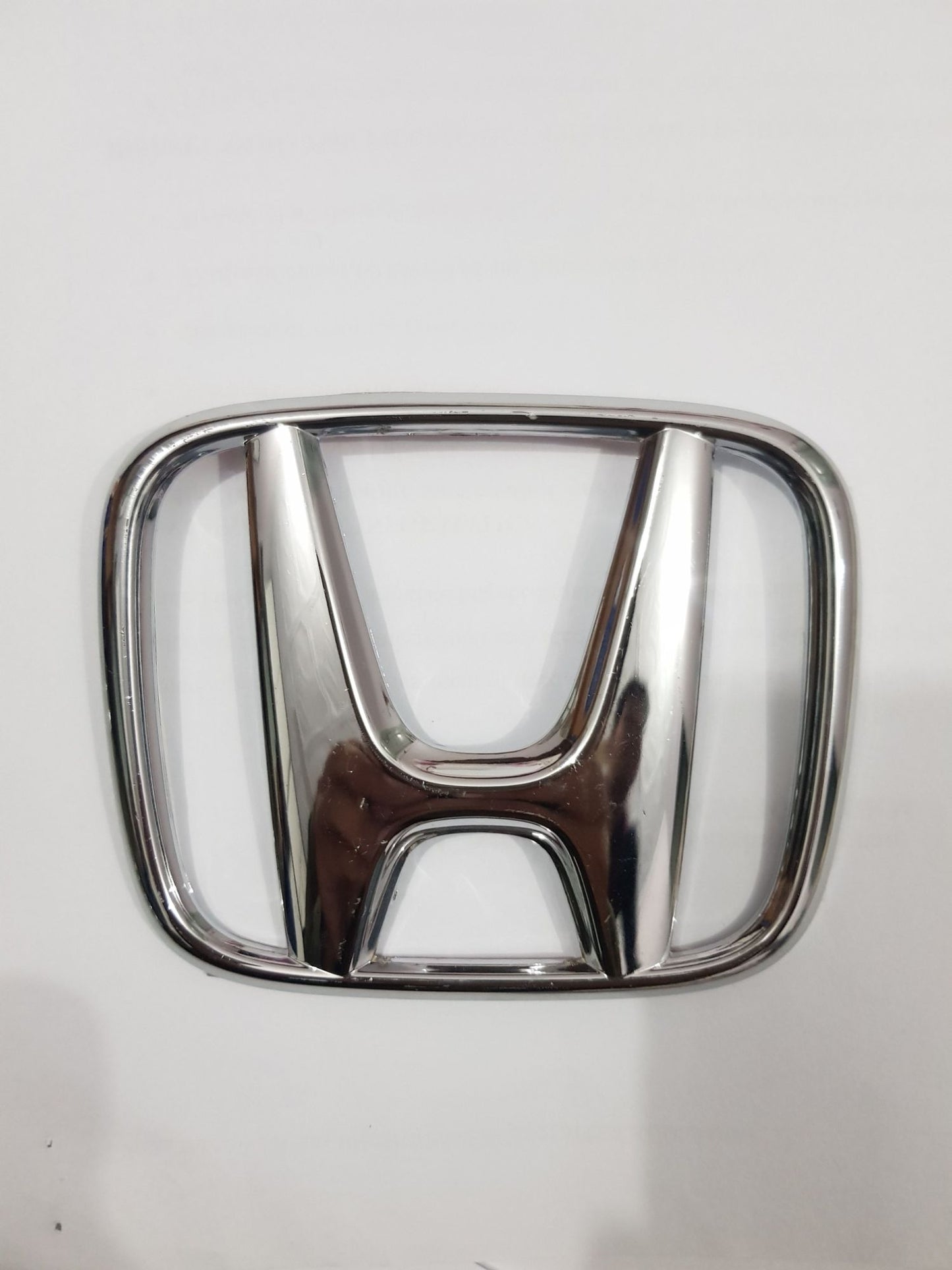 Auto Logo/Monogram Trunk Fitting Oem Type Honda-H Logo Tape Type Fitting Plastic Large Size Chrome 01 Pc/Pack Poly Bag Pack   (China)