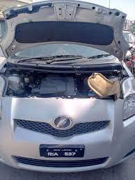 Automotive Hood Sound & Paint Insulation Pad / Bonnet Namda Toyota Vitz 2009 Oem Fitting W/Clips Black 01 Pc/Set