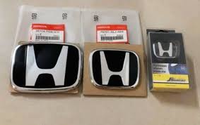 Auto Logo/Monogram Steering Wheel Pad Fitting Decorative Type Honda-H Logo Tape Type Fitting Plastic Small Size Black/Chrome 01 Pc/Pack Plastic Box Pack  Cap Type Logo (China)