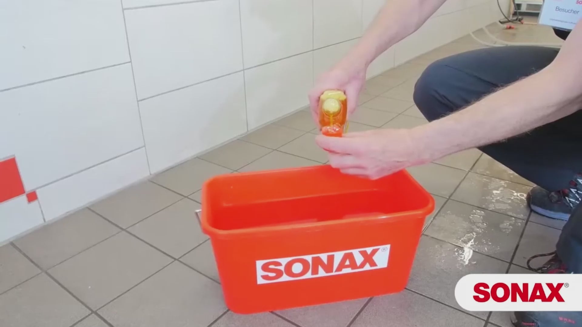 Car Shampoo Sonax Plastic Bottle Pack 1000Ml Gloss Shampoo (Germany)