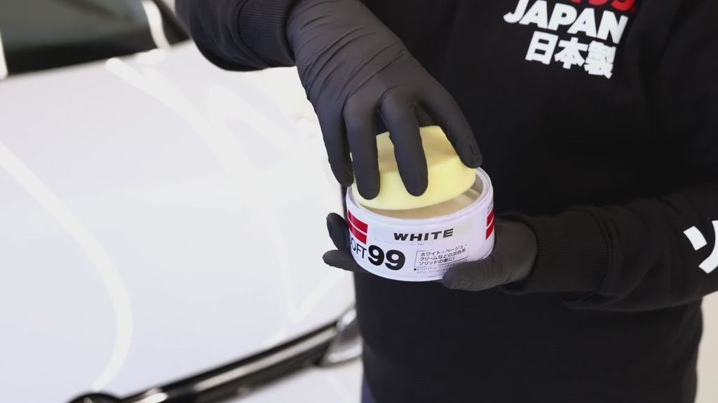 Car Body Polish Soft 99 Soft Wax Tin Can Pack 320G Pearl&Meta (Japan)