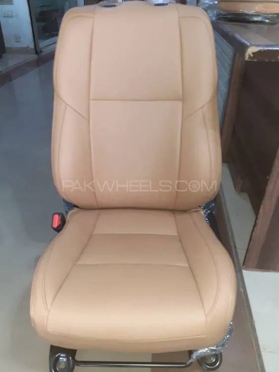 Auto Leather Type Seat Cover M/C Oem Design Custom Fitting Toyota Corolla 2018 Beige Colour 12 Pcs / Set