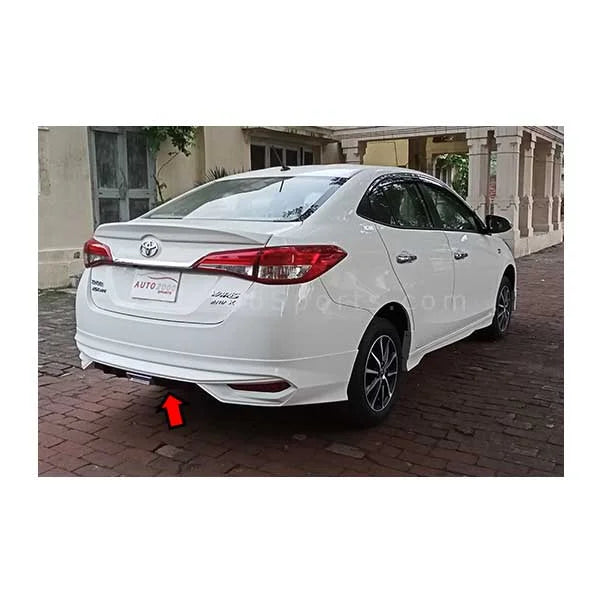 Body Kit/Lip Front + Back Sides Toyota Yaris 2020 Oem Design Plastic Material Without Light Uncle 02 Pcs/Set Not Painted (Taiwan)